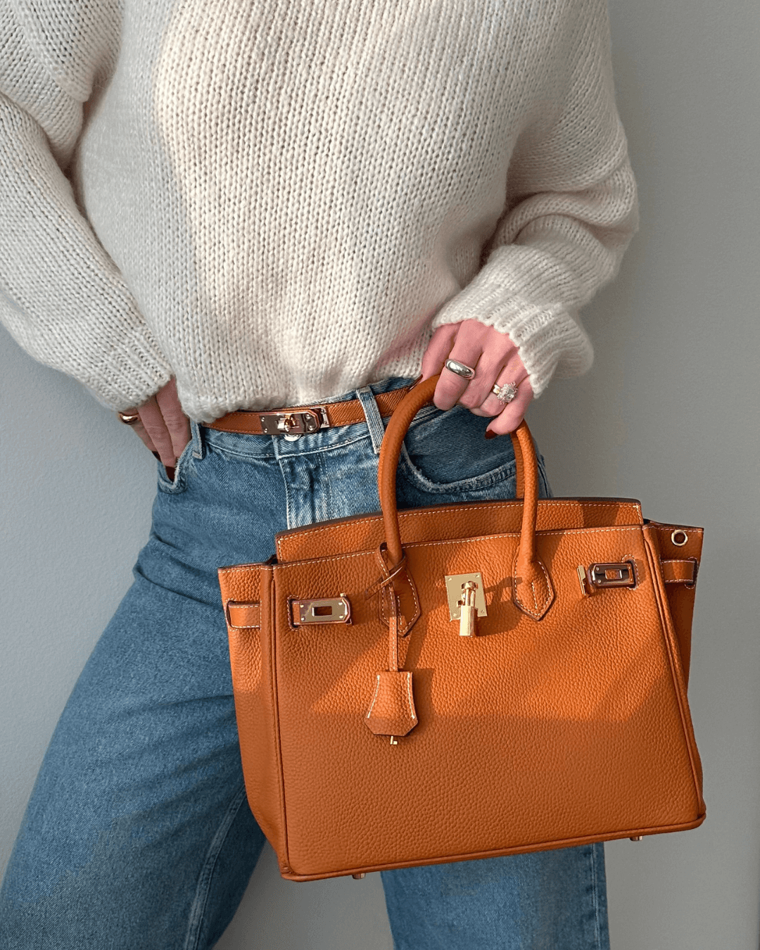 Mea Handtas | Luxe Dames Handtas van Leer met Gouden Hardware en Iconisch Design