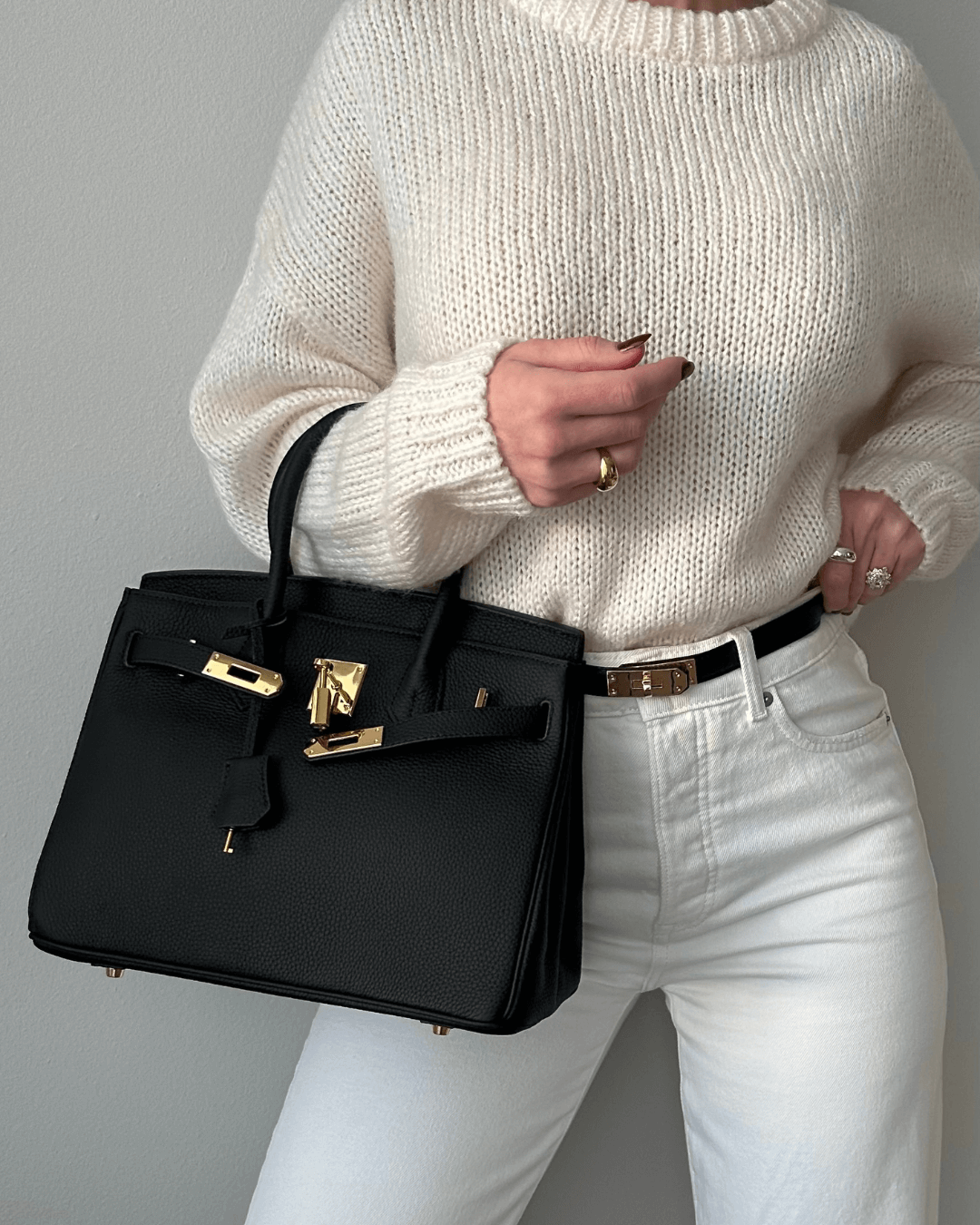 Mea Handtas | Luxe Dames Handtas van Leer met Gouden Hardware en Iconisch Design