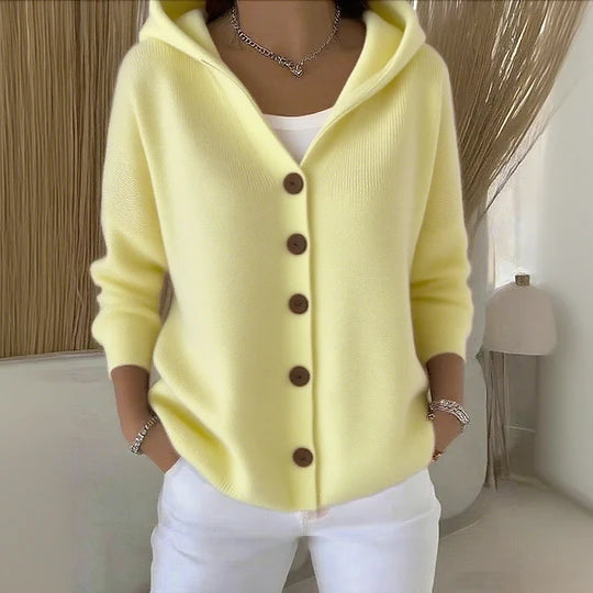Mona Vest | Dames Vest met Knopen en Capuchon in Zachte Gebreide Stof