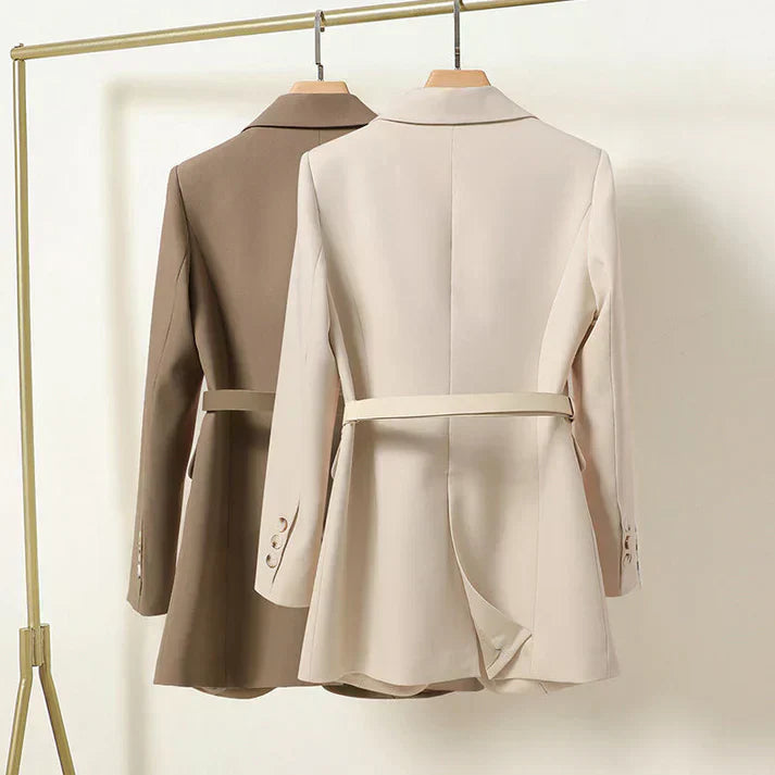 Elegante Blazer met Tailleband | Dames blazer met getailleerde pasvorm en klassieke snit