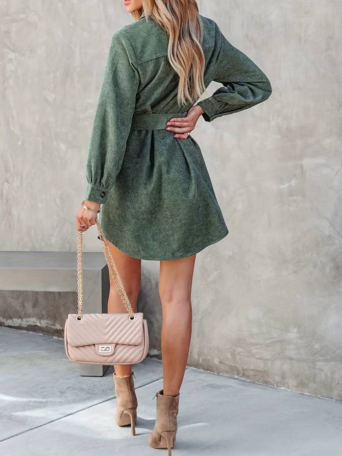 Marleen | Dames Mini-Jurk – Lange Mouwen, Knoopsluiting, Corduroy Stof