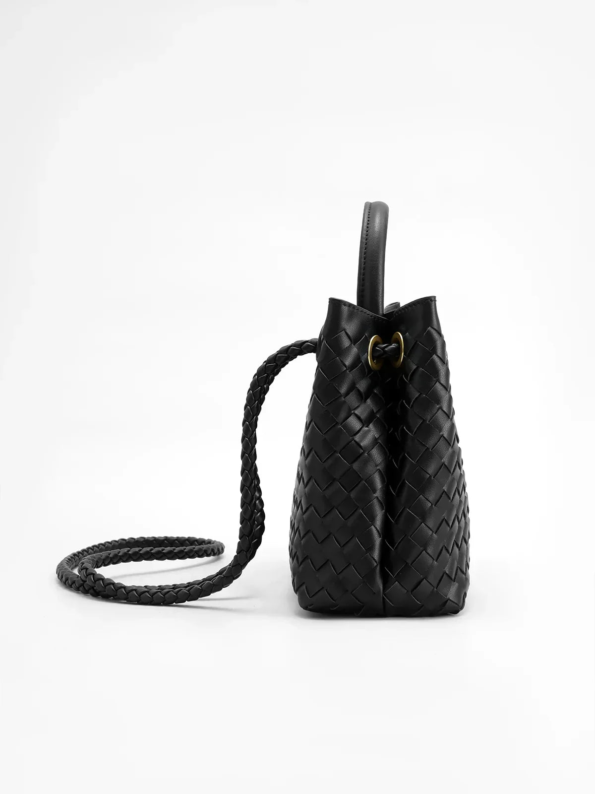 Cato Vlechtwerk Tas | Handgemaakte dames handtas van vegan leer met gouden details