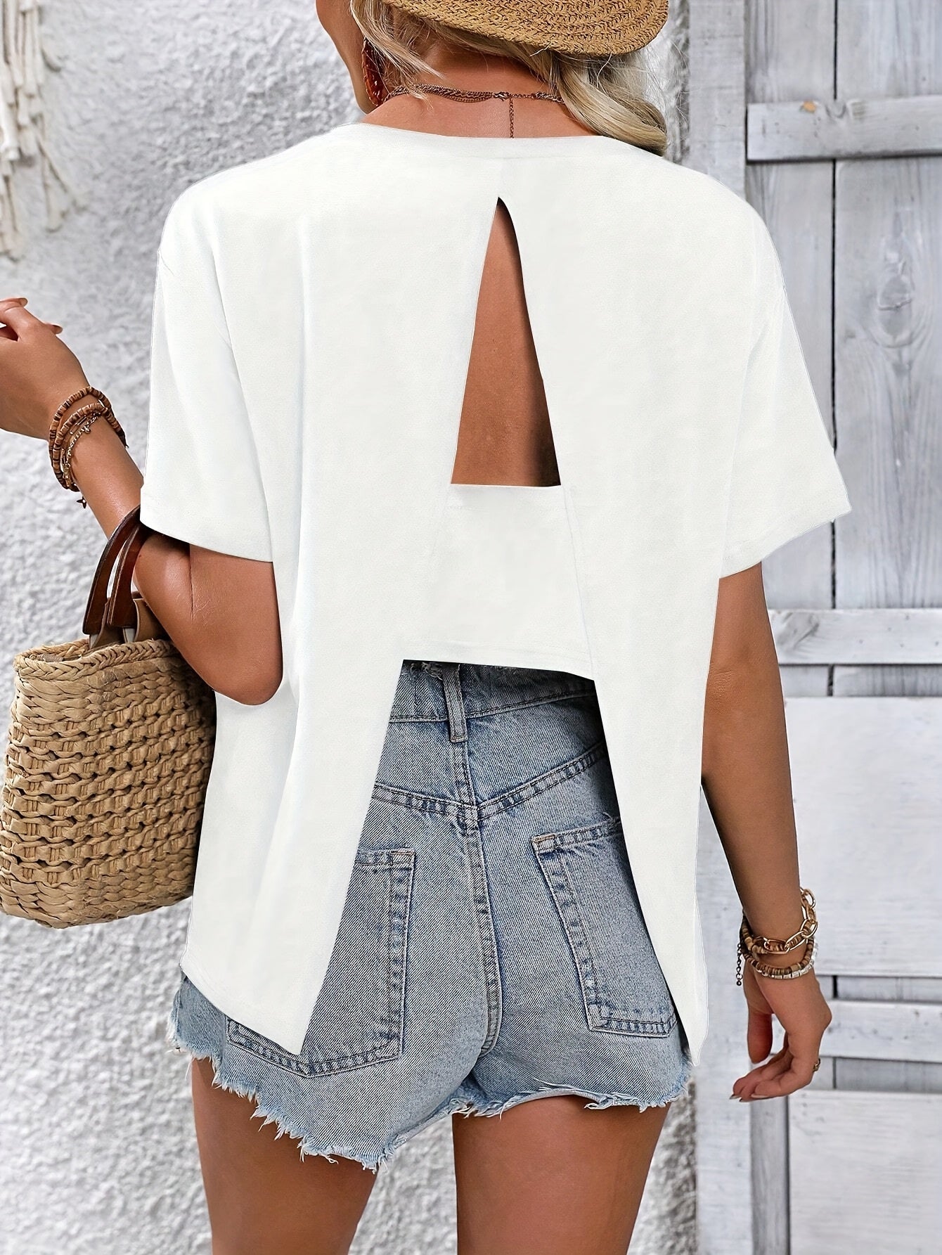 Beatrix | Dames Top – Slim Fit met Open Rug voor Speelse & Vrouwelijke Touch