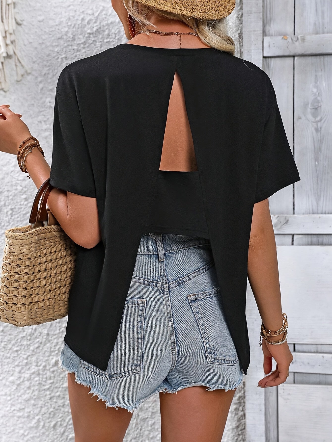 Beatrix | Dames Top – Slim Fit met Open Rug voor Speelse & Vrouwelijke Touch
