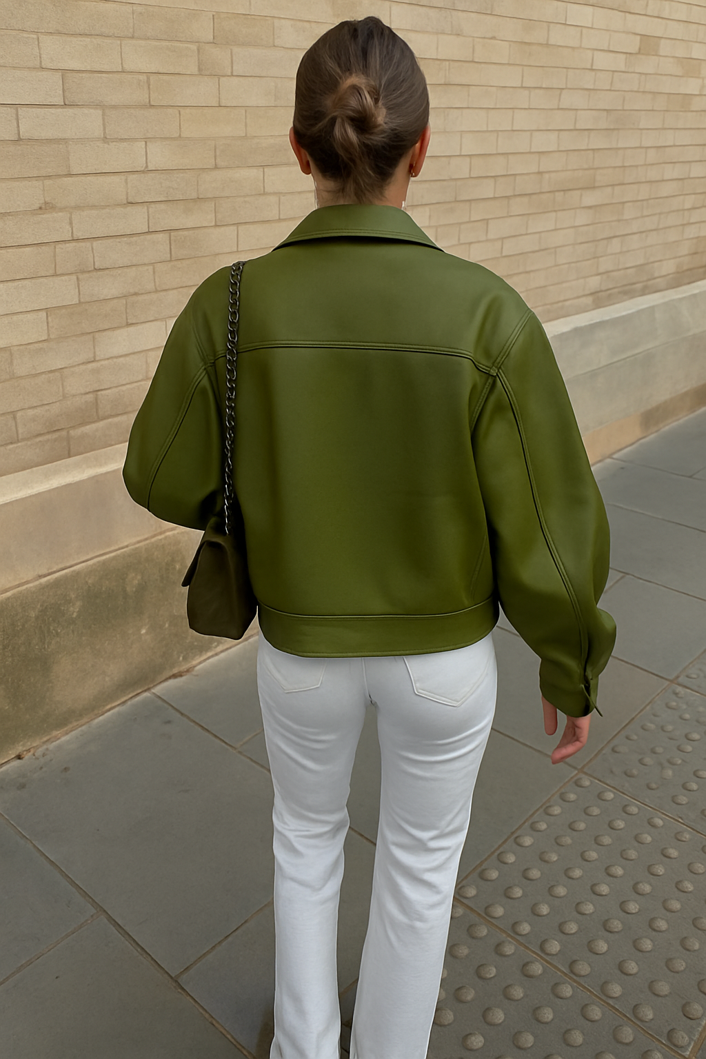 Elza PU-Leren Jas | Oversized dames jas in olijfgroen met moderne streetwear look