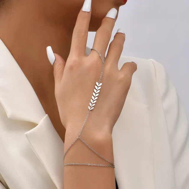 Jildis Chain Armband | Dames armband met handring in goudkleurig design