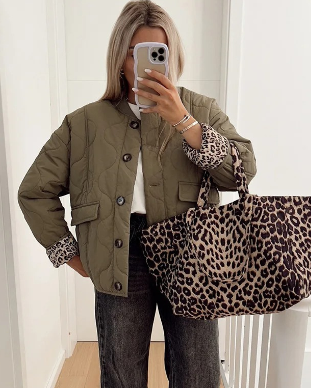 Juna | Dames Jas – Trendy Luipaardprint – Modieuze Pasvorm & Comfort voor Herfst en Winter