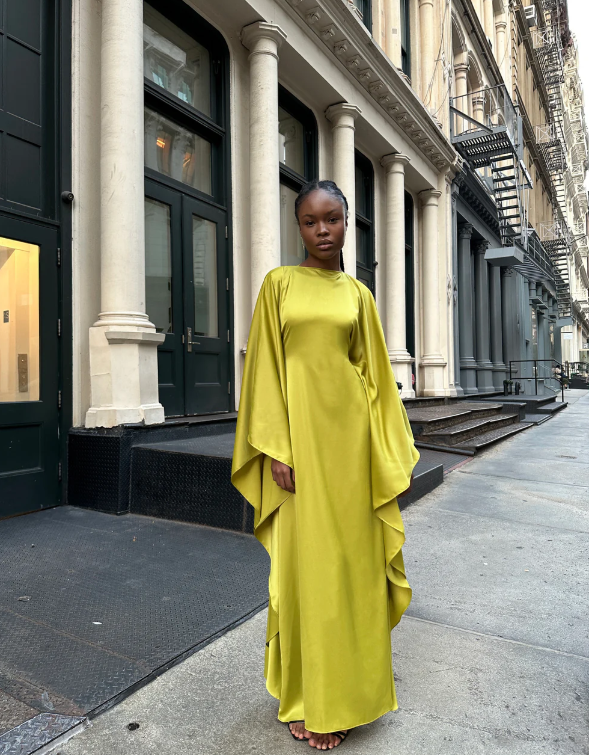 Esra Maxi Jurk | Damesjurk met vleermuismouwen en luxe minimalistische uitstraling