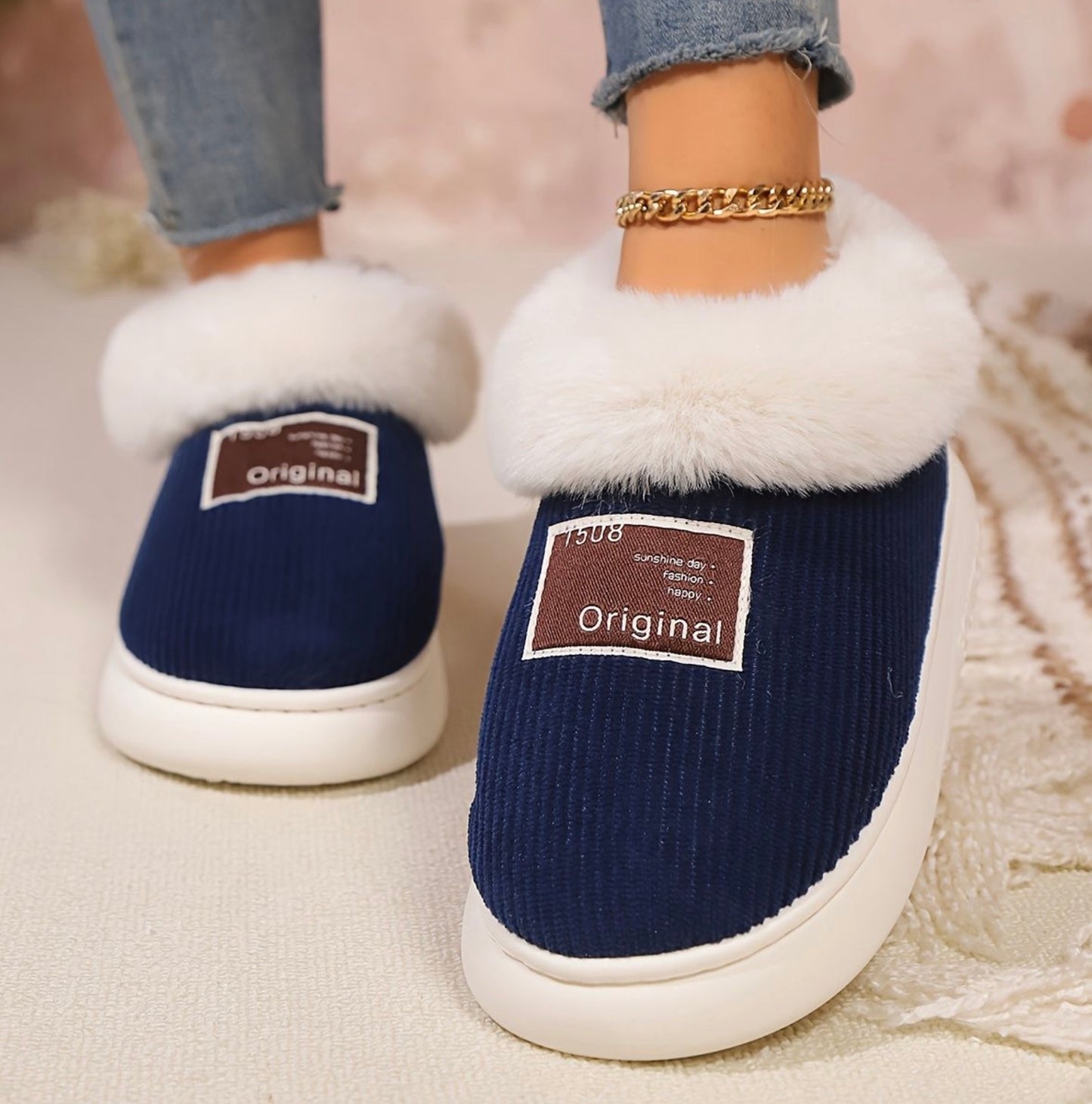 Pantoffels Dames | Beige Bontgevoerde Pantoffels met Zachte Pluche Voering en Antislipzool