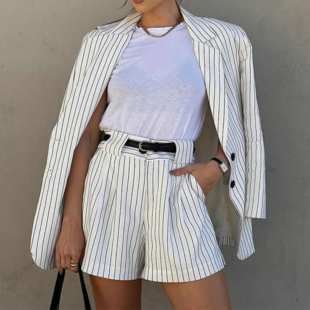 Nicolette | Dames Blazer en Short Set – Gestreept – Oversized Fit – Hoge Taille