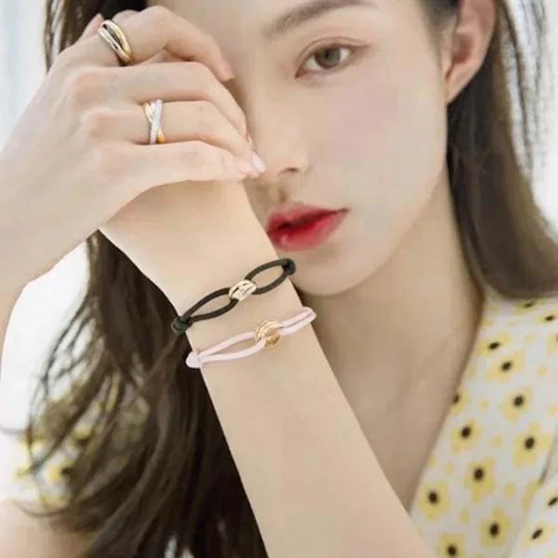 Gerlinda Drie-Eenheid Armband | Uniseks armband met verstrengelde ringen