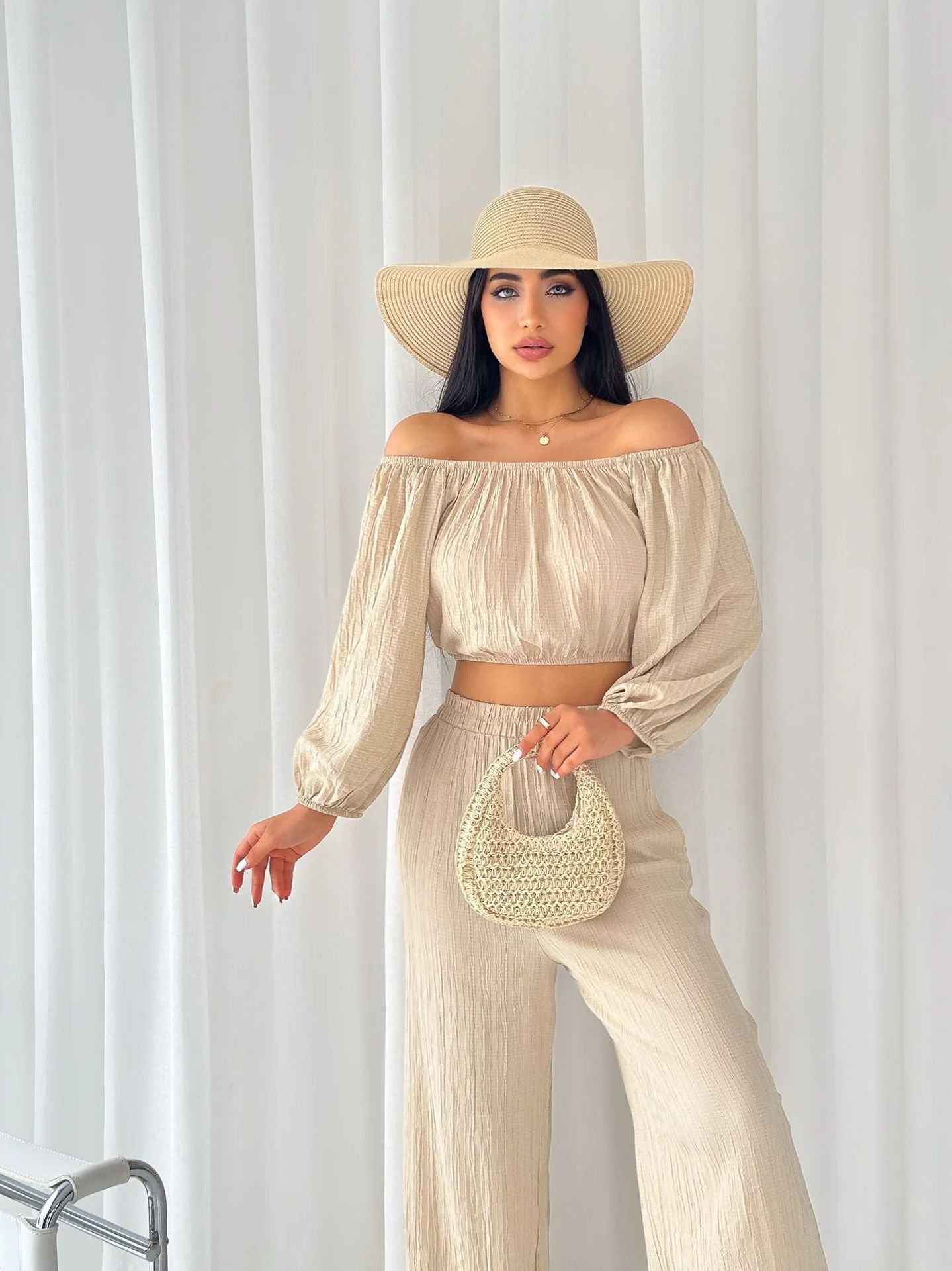 Two-Piece Set | Dames zomer set met offshoulder crop top en wijde broek