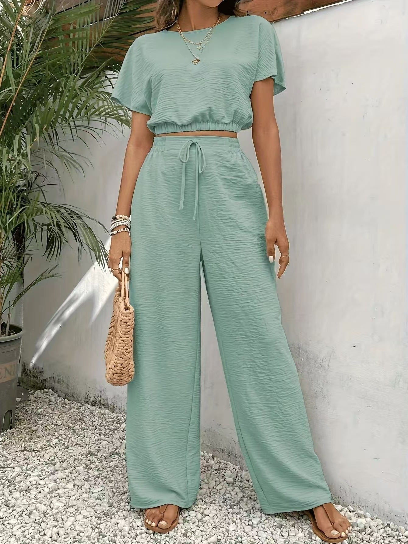 Arina | Dames Tweedelige Set – Crop Top met Batwing Mouwen en Wijde Broek met Trekkoord