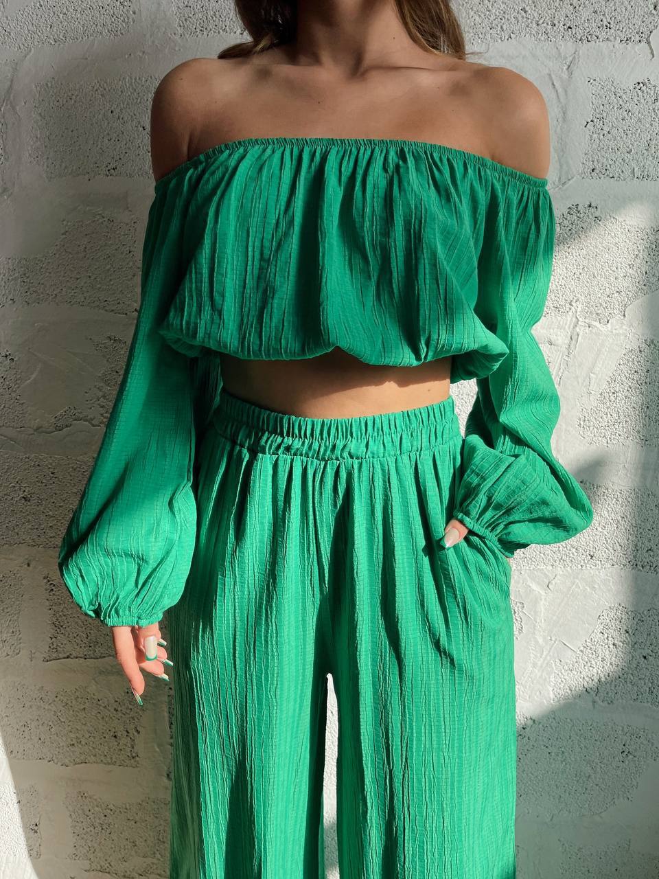 Two-Piece Set | Dames zomer set met offshoulder crop top en wijde broek