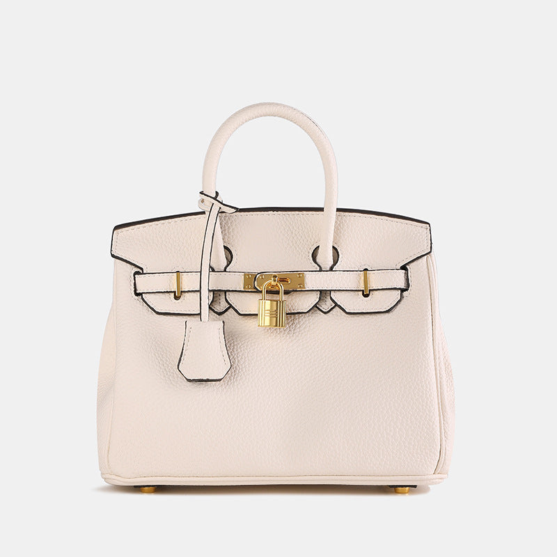 Mea Handtas | Luxe Dames Handtas van Leer met Gouden Hardware en Iconisch Design
