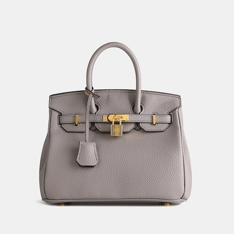 Mea Handtas | Luxe Dames Handtas van Leer met Gouden Hardware en Iconisch Design