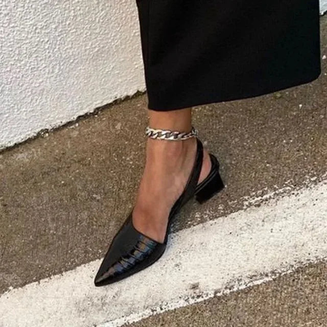 Fiene Slingback Pumps | Dames pumps met puntige neus en blokhak in vintage stijl