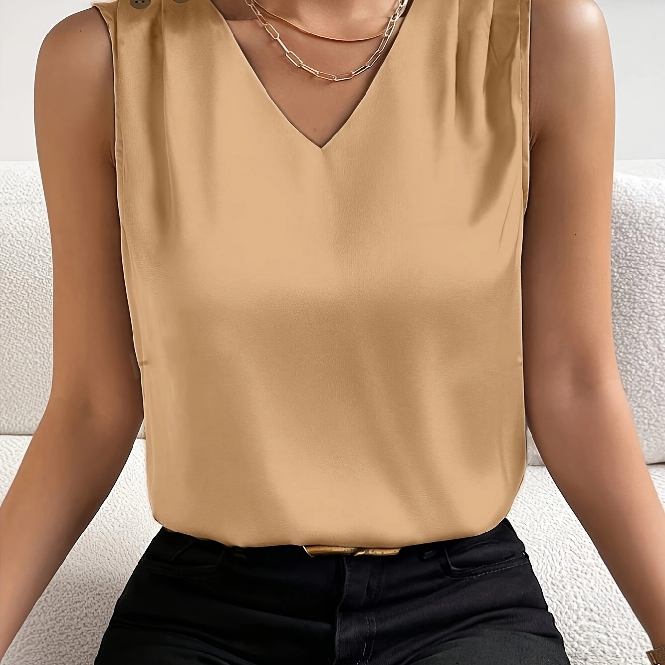 Karin | Dames Tanktop – Effen V-Hals Top met Knoopdetails en Luchtige Pasvorm voor de Zomer