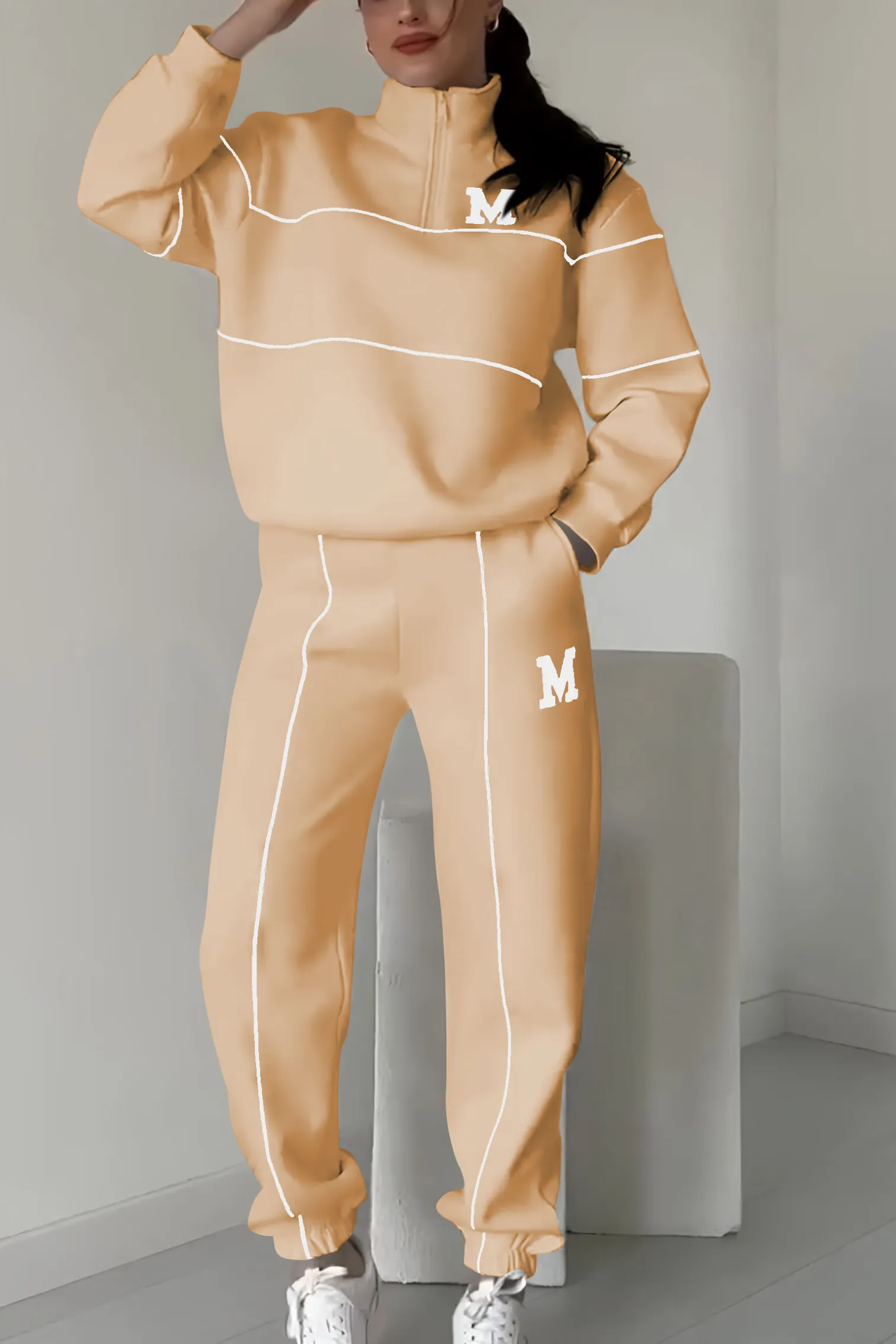 Tracksuit | Dames trainingspak met contrasterende lijnen en relaxed fit
