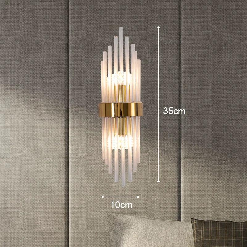 Moderne Wandlamp – Zwart en Goud, Kristallen Accenten voor Sfeervolle Verlichting in Woonkamer of Slaapkamer