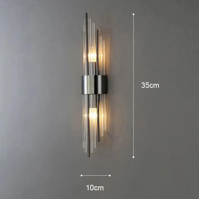 Moderne Wandlamp – Zwart en Goud, Kristallen Accenten voor Sfeervolle Verlichting in Woonkamer of Slaapkamer