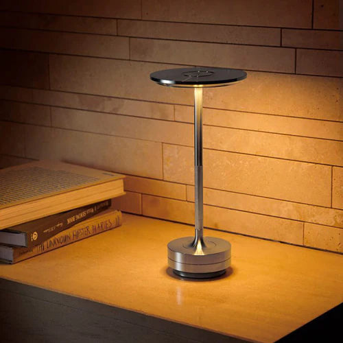 Draadloze Tafellamp – Metaal en Glas, Scandinavisch Design voor Woonkamer of Slaapkamer