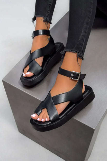 Dames sandalen met kruissluiting en plateauzool
