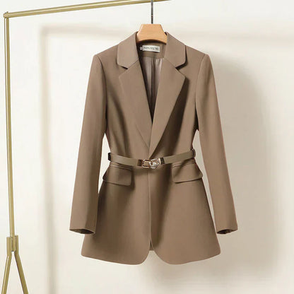 Elegante Blazer met Tailleband | Dames blazer met getailleerde pasvorm en klassieke snit