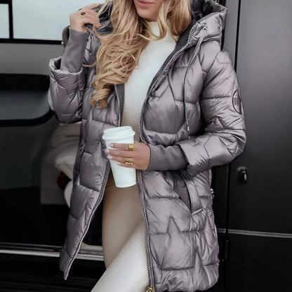 Winterjas met capuchon voor dames | Licht gewatteerde jas met elegante pasvorm – ideaal voor het Nederlandse najaar