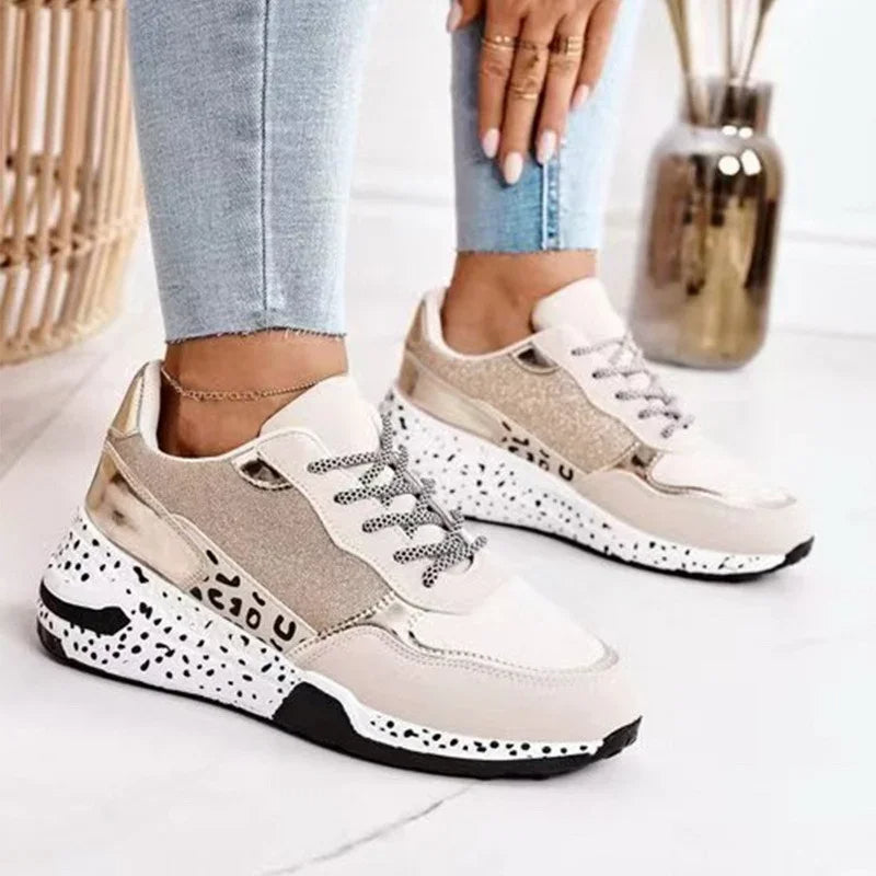 Debora | Dames Sneakers – Lichtgewicht Platform met Ademend Mesh en Trendy T-Strap Design