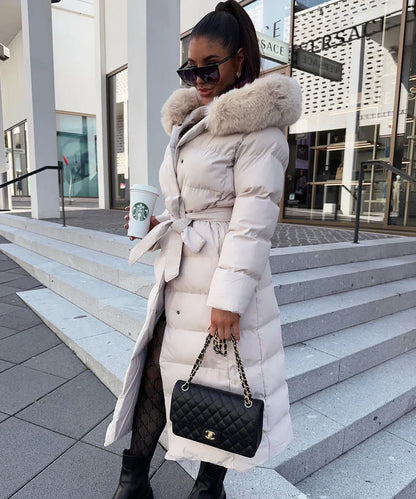 Eleva’s Buff Coat | Dames lange winterjas met capuchon en tijdloze elegantie