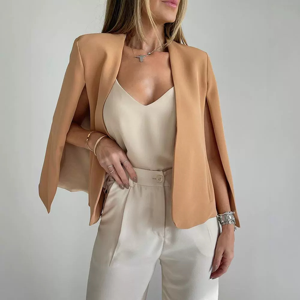Soraya | Kraagloze Dames Jas met Sjaal – Minimalistisch Design & Tijdloze Elegantie
