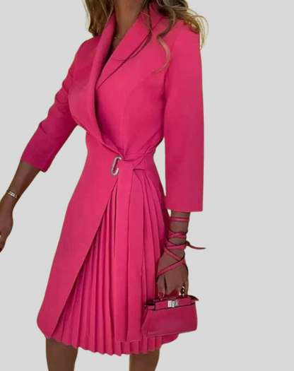 Milou | Dames Blazerjurk met Plissé Rok – Elegante Pasvorm & Stijlvolle Details