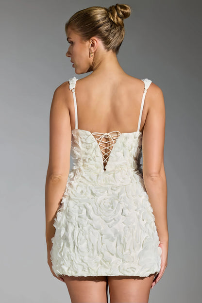 Babette | Dames Halter Mini Jurk in Wit met 3D Bloemendetail