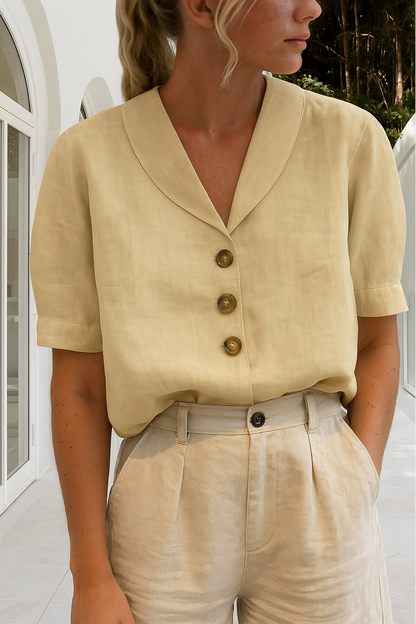 Elva | Dames T-shirt van Katoen en Linnen – Elegante Envelop Hals en Subtiele Knoopdetails