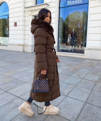 Eleva’s Buff Coat | Dames lange winterjas met capuchon en tijdloze elegantie