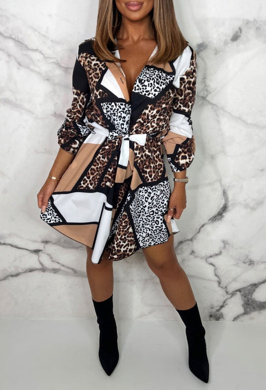 Christel |  Flirty overhemdjurk met dierenprint