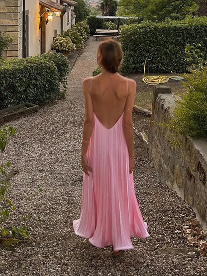 Kira | Geplisseerde Halterjurk voor Dames met Elegante Pasvorm