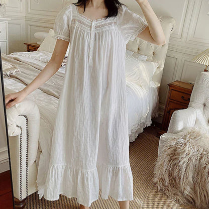 Lyanne | Nachtjurk – Victoriaans Design voor Elegantie en Comfort
