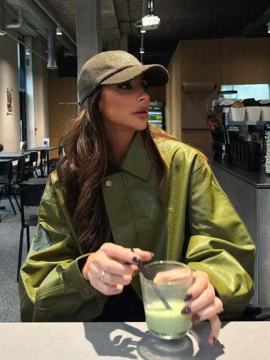 Elza PU-Leren Jas | Oversized dames jas in olijfgroen met moderne streetwear look