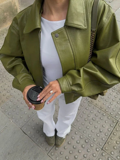 Elza PU-Leren Jas | Oversized dames jas in olijfgroen met moderne streetwear look