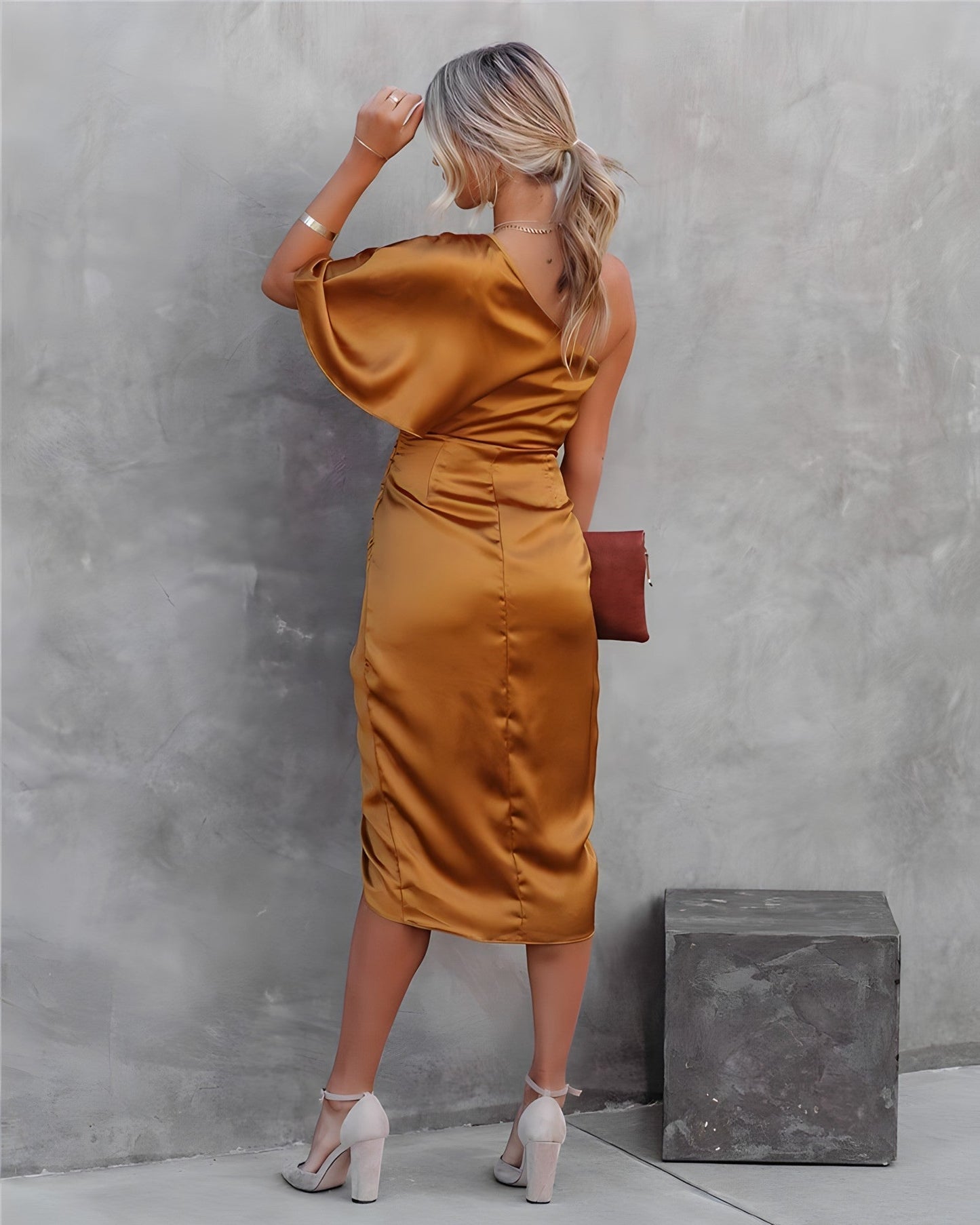Xaviera | Dames Zijde Feestjurk – Luxe, Vloeiende Pasvorm & Tijdloze Elegantie