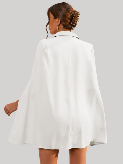 Elettra | Dames Cape Blazer Jurk – Elegante Tailleaccentuatie met Luxe Gouden Knopen