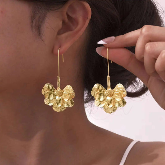 Morrée Oorbellen Dames | Bloemvormige Oorbellen met 14K Vergulding
