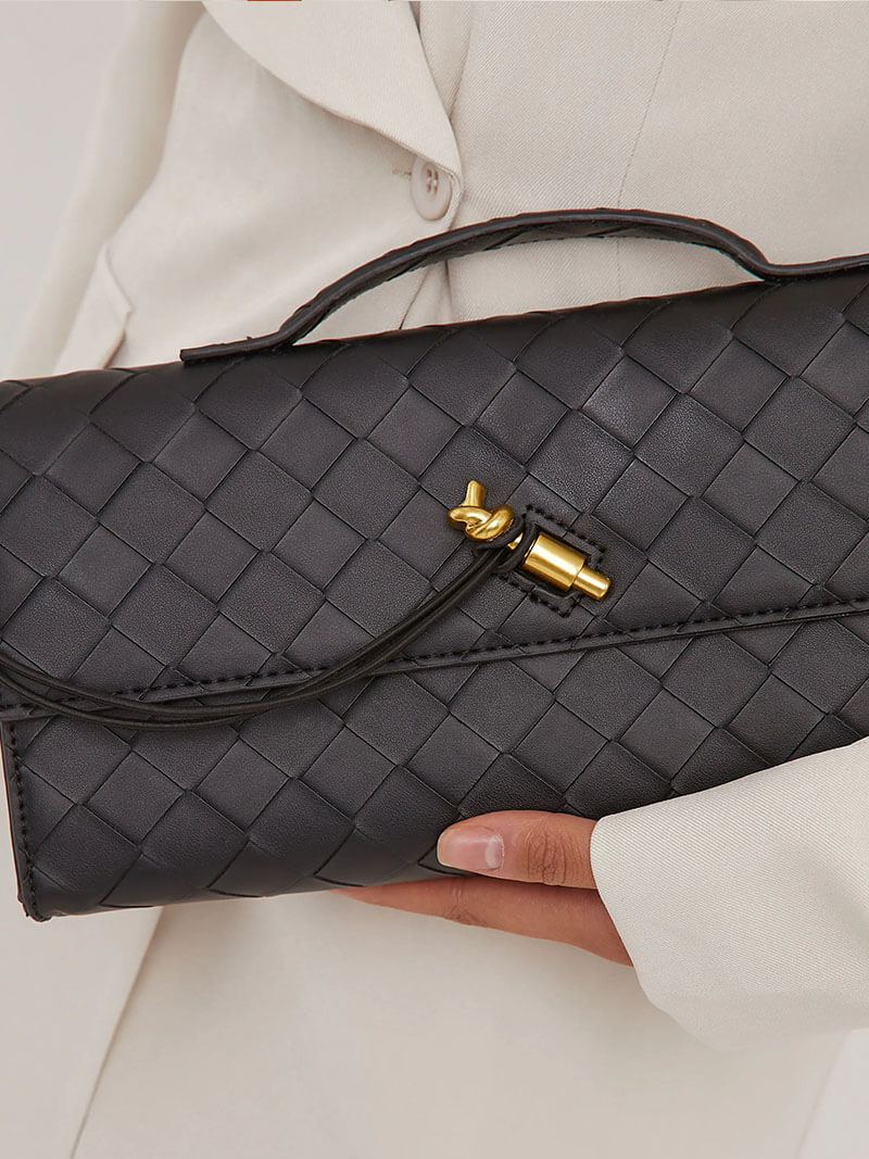 NORA Geweven Tas | Classy Dames Tas met Goudkleurige Knoopsluiting
