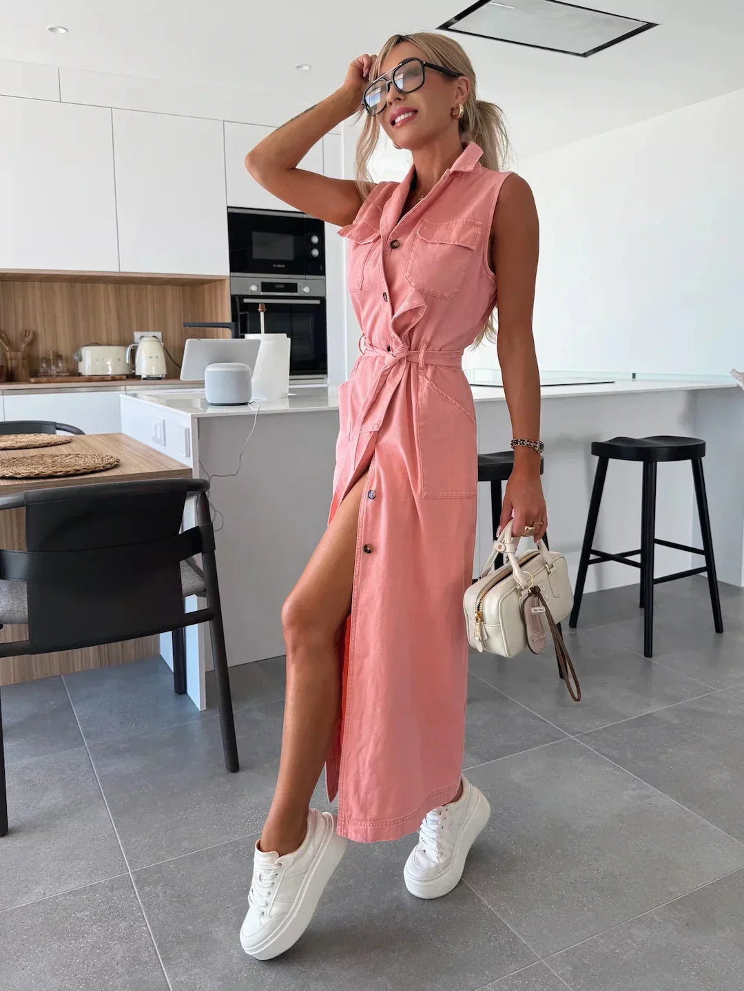 Tanisha Denim Jurk | Mouwloze damesjurk van ademende denim met doorknoopsluiting