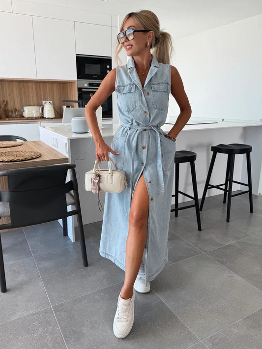 Tanisha Denim Jurk | Mouwloze damesjurk van ademende denim met doorknoopsluiting