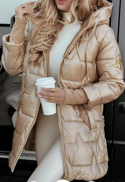 Winterjas met capuchon voor dames | Licht gewatteerde jas met elegante pasvorm – ideaal voor het Nederlandse najaar