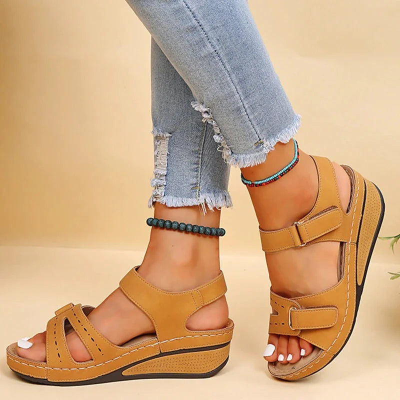 Denise | Dames Orthopedische Sandalen met Verstelbare Klittenbandsluiting – Comfort & Schokdemping bij Hiel- en Voetpijn