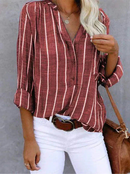 Nika | Gestreepte Damesblouse met Knoopsluiting – Luchtige Pasvorm & Tijdloze Stijl